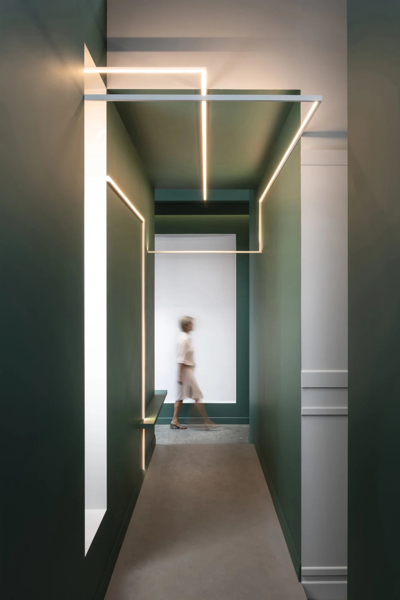 Profile aluminium pour ruban Led avec diffuseur clipsable - utilisable avec les corniches d'éclairage Orac - Image 5