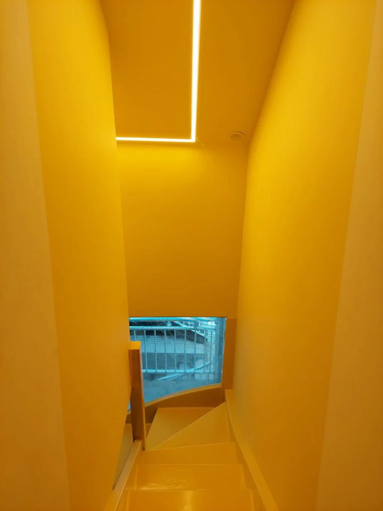 Profile aluminium pour ruban Led avec diffuseur clipsable - utilisable avec les corniches d'éclairage Orac - Image 7